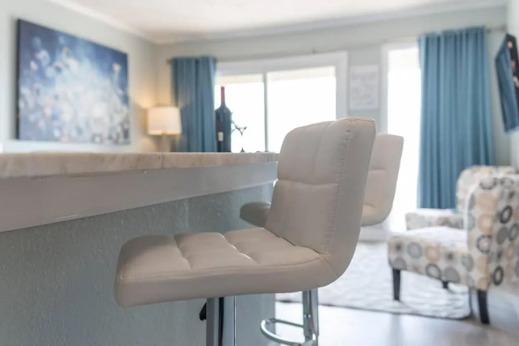 Apartment 421-Fully Renovated, Wifi, Pool, Amazing Views, Near Bucs Stadium Tampa United States