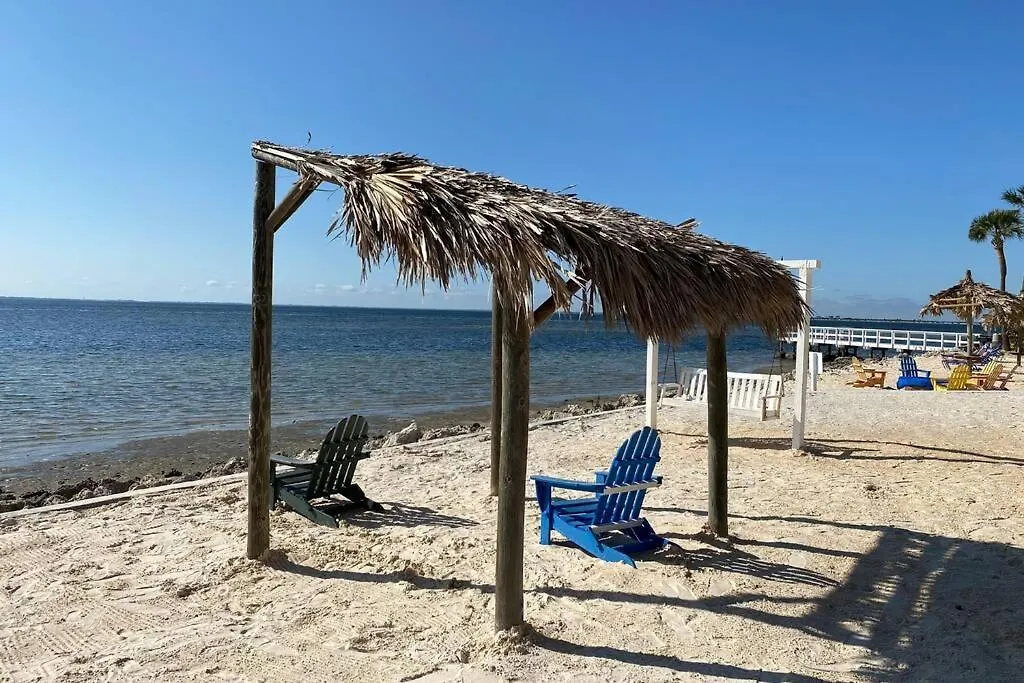 421-Fully Renovated, Wifi, Pool, Amazing Views, Near Bucs Stadium Tampa